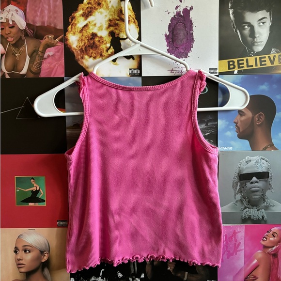 HELLO KITTY GIVEAWAY - Picture 3 of 4